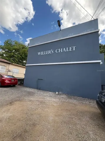 Carrera 132 Avenida Muñoz Rivera. Edificio Willers Chalet Penuelas PR 00624