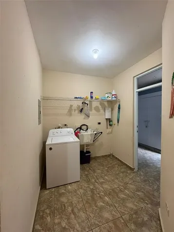 Carrera 132 Avenida Muñoz Rivera. Edificio Willers Chalet Penuelas PR 00624