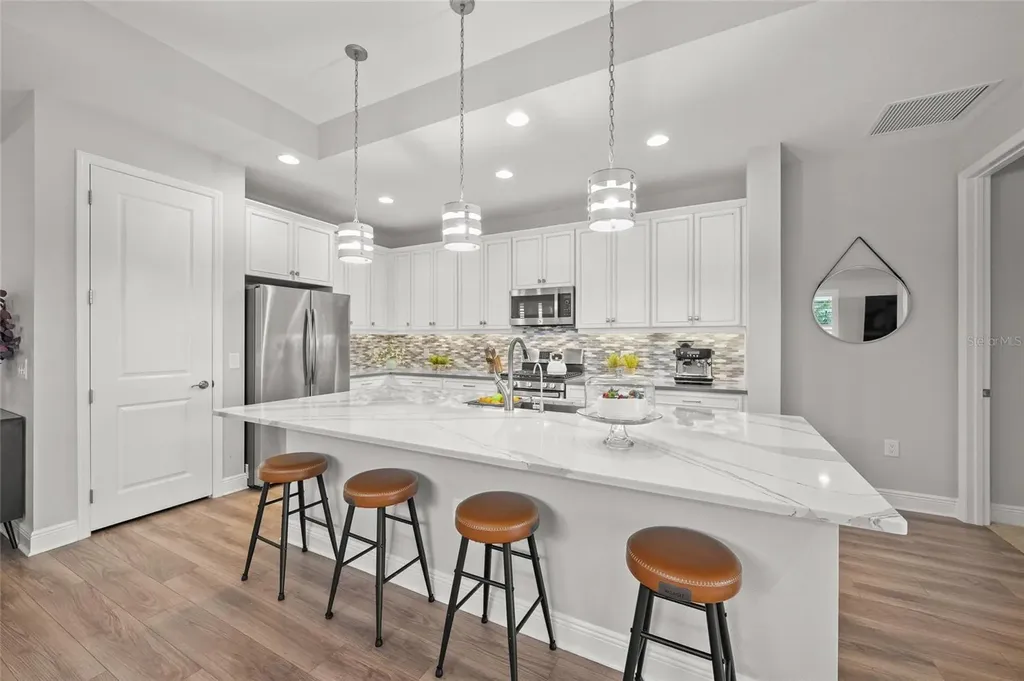 997 Crosswind Avenue Sarasota FL 34240