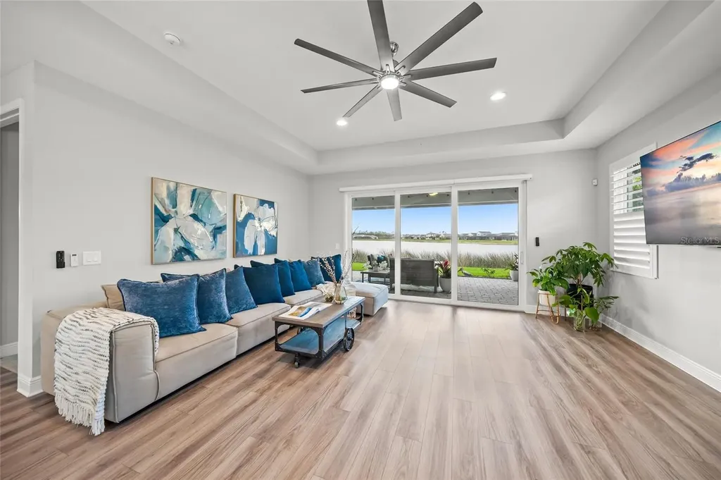997 Crosswind Avenue Sarasota FL 34240
