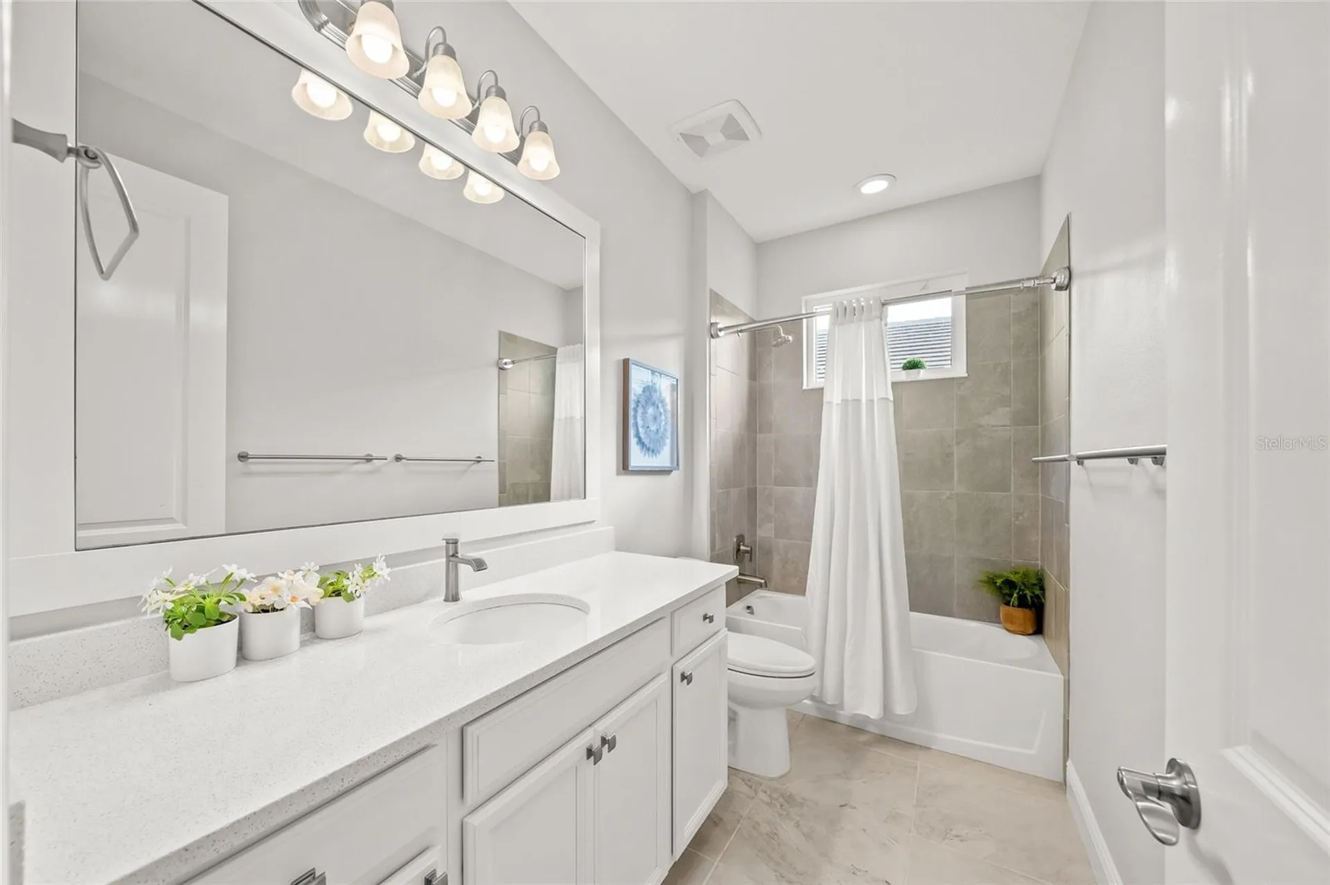 997 Crosswind Avenue Sarasota FL 34240