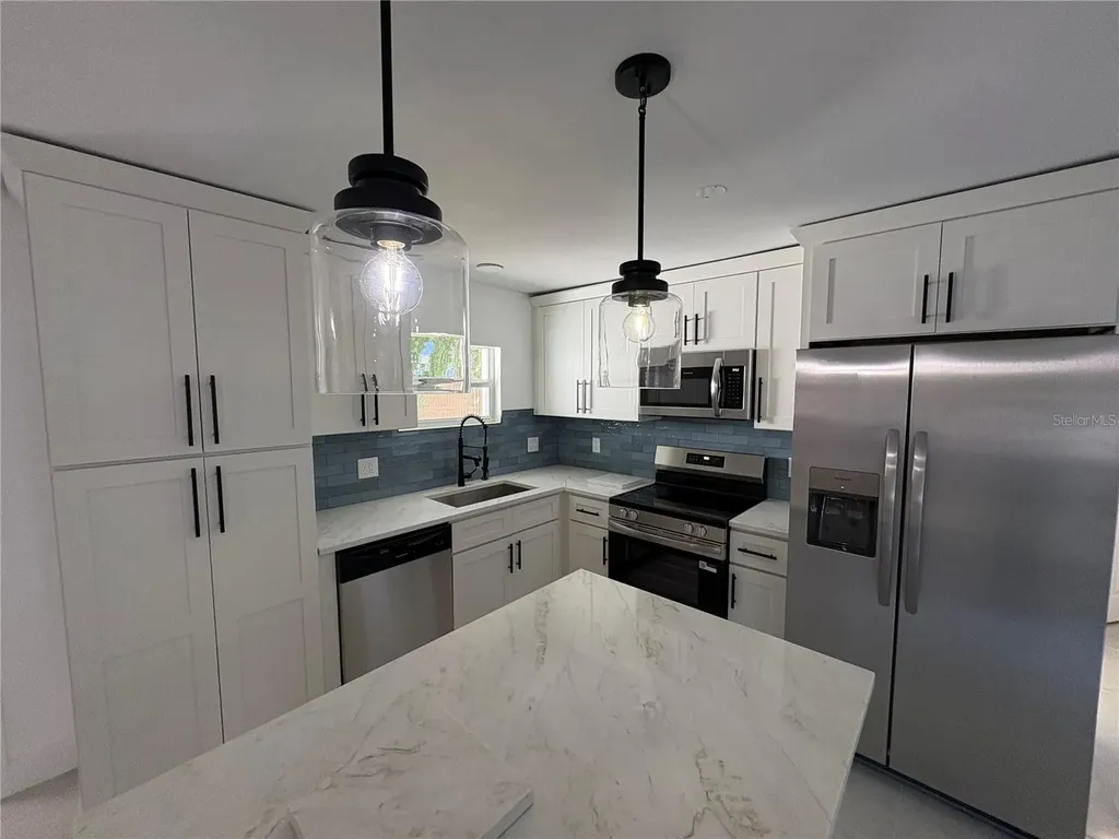800 Saint Petersburg Drive W Oldsmar FL 34677
