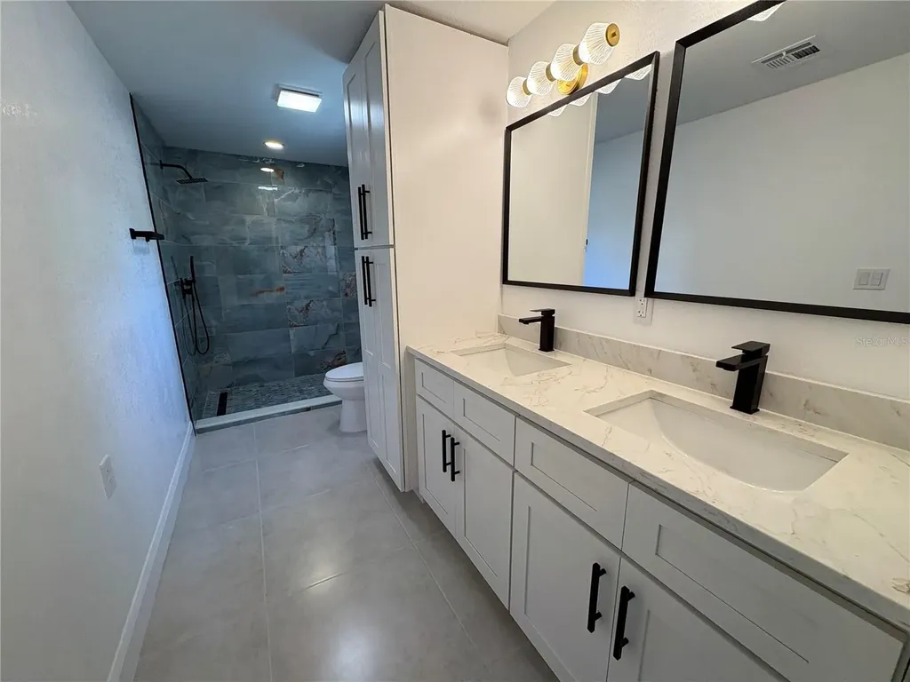 800 Saint Petersburg Drive W Oldsmar FL 34677