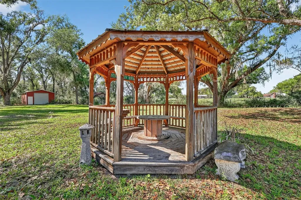 14370 Co Road 751 Webster FL 33597