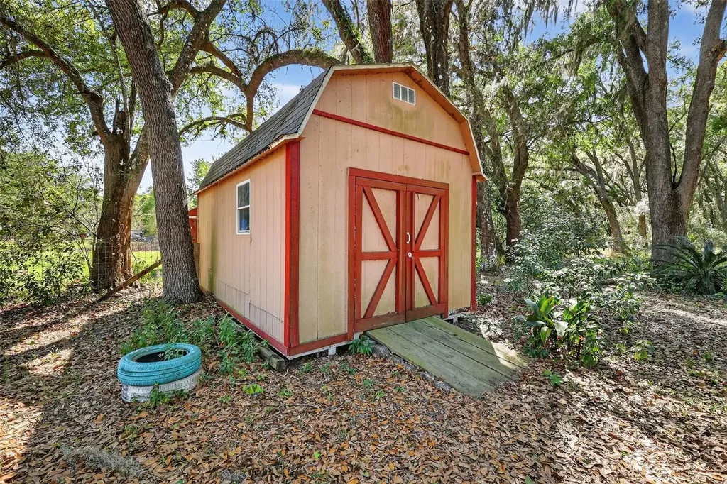 14370 Co Road 751 Webster FL 33597