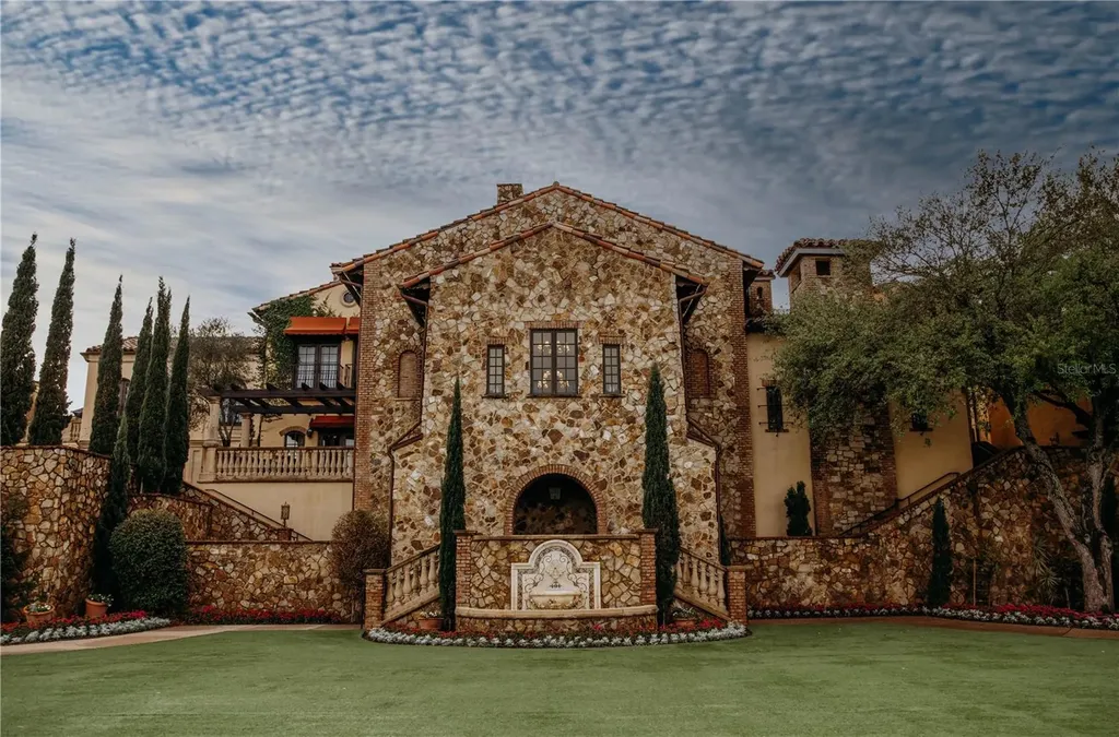 15942 Pendio Drive Bella Collina FL 34756