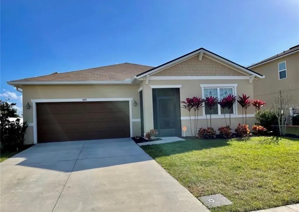 5684 Western Sun Drive St Cloud FL 34771