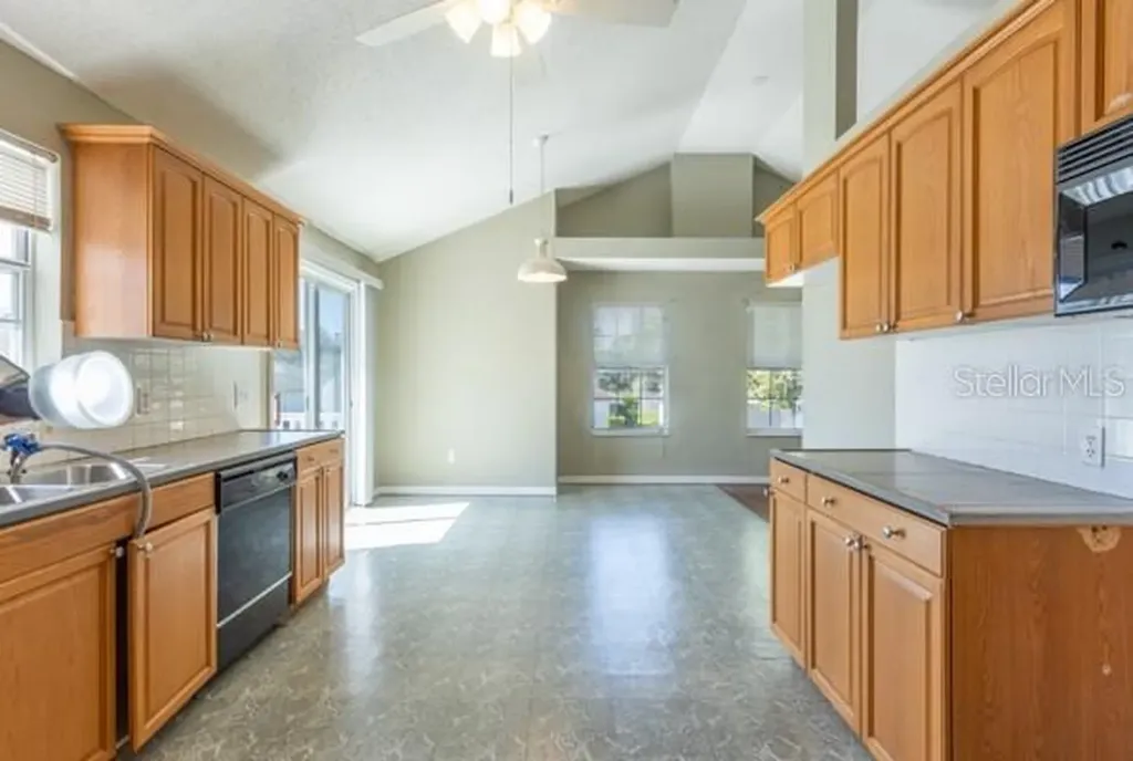 58 Kankakee Trail Palm Coast FL 32164
