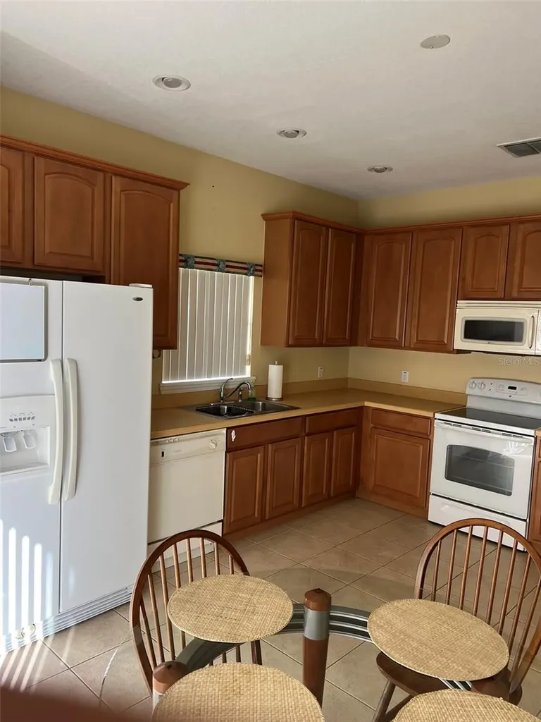 948 Hacienda Circle Kissimmee FL 34741