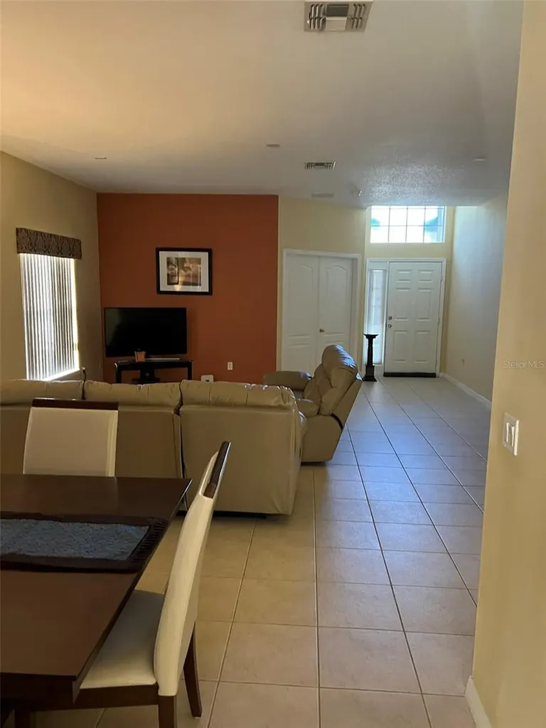 948 Hacienda Circle Kissimmee FL 34741