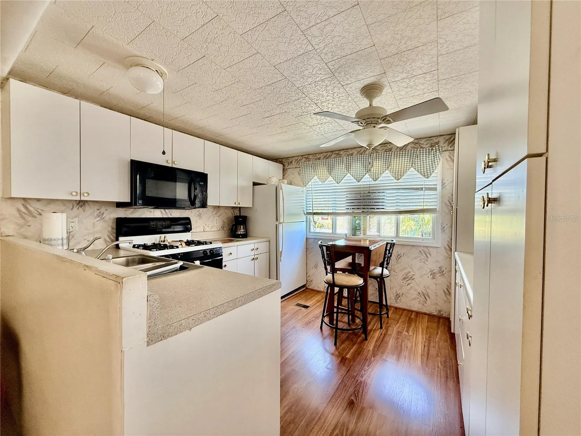 651 54th Lane S Gulfport FL 33707
