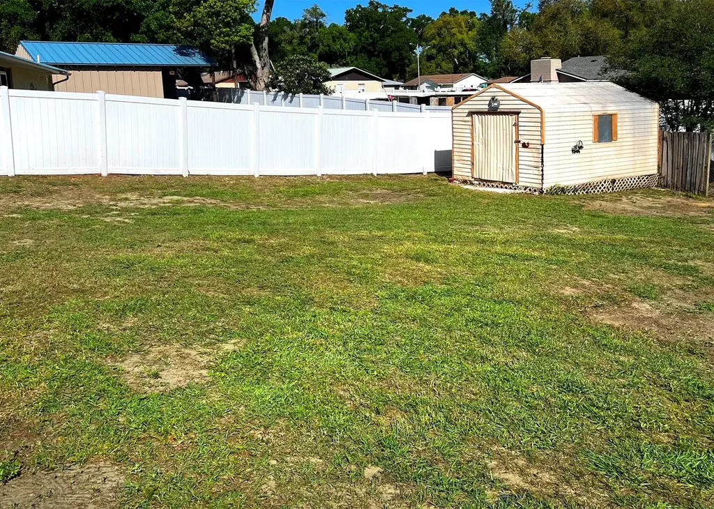 2307 Merrily Circle N Seffner FL 33584