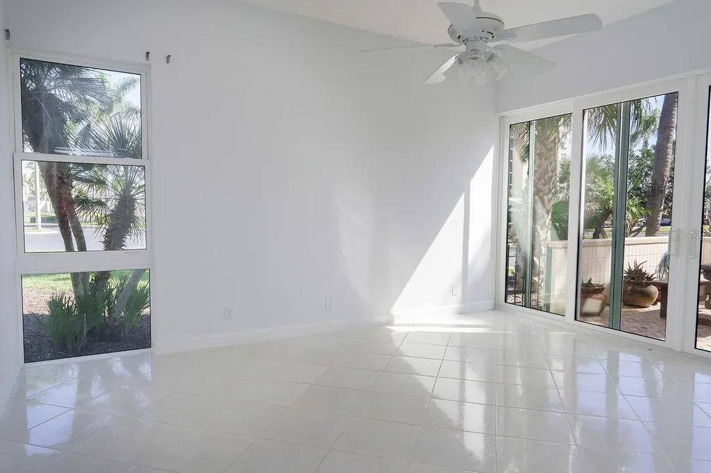 7400 Sun Island Drive S South Pasadena FL 33707