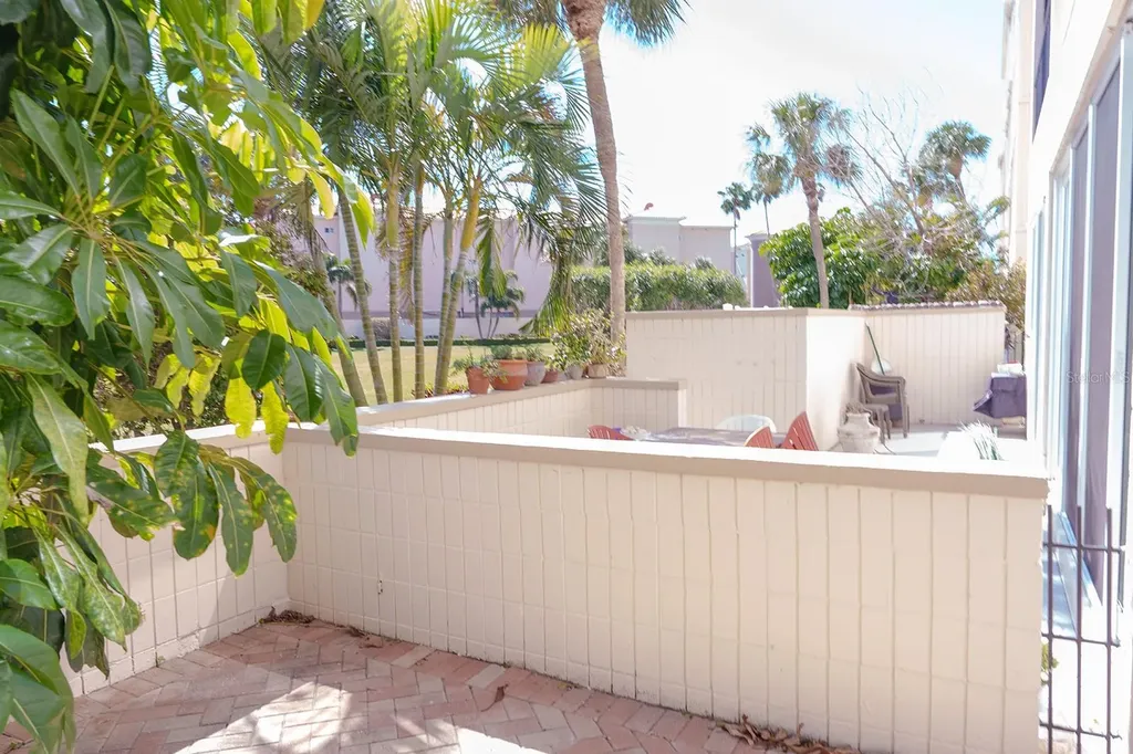 7400 Sun Island Drive S South Pasadena FL 33707