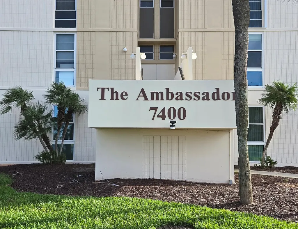 7400 Sun Island Drive S South Pasadena FL 33707