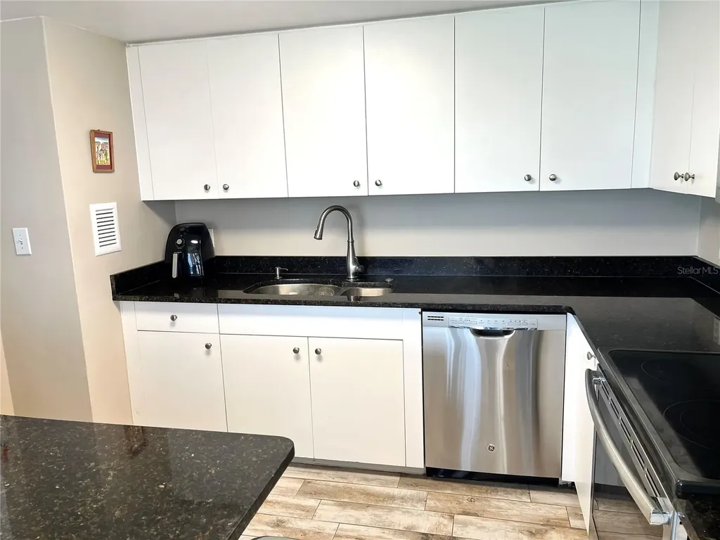 880 Mandalay Avenue Clearwater Beach FL 33767