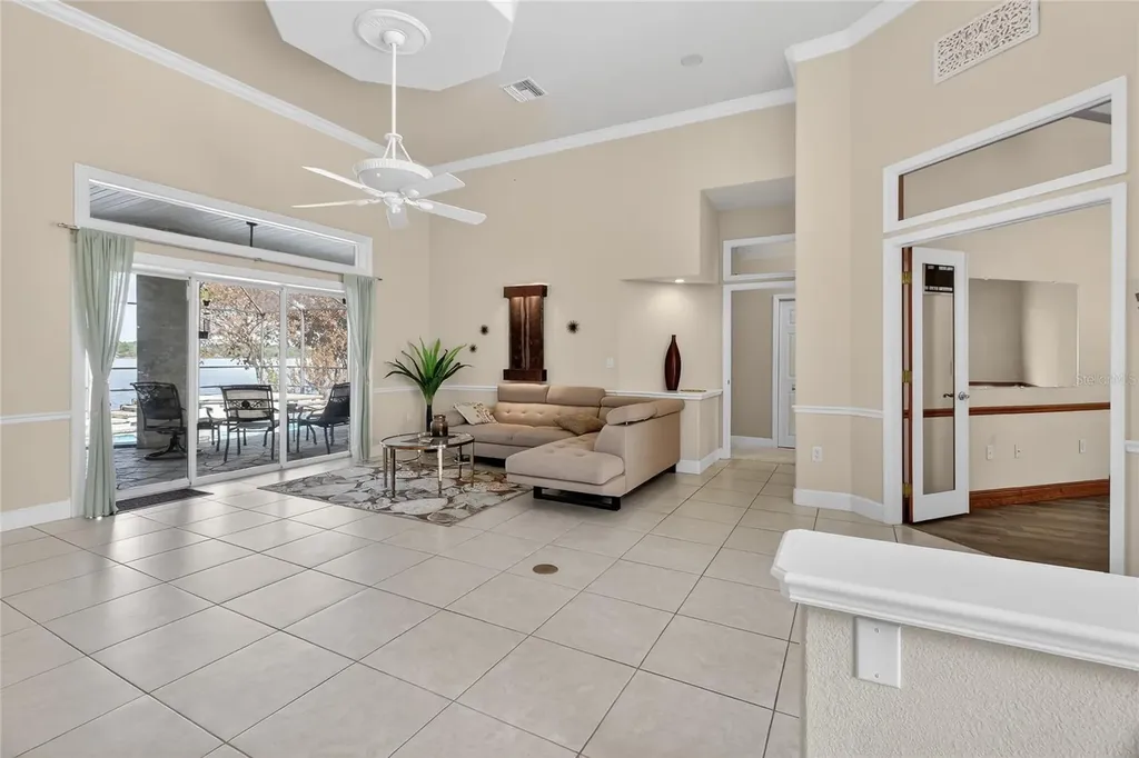 1028 S Lake Mariam Drive Winter Haven FL 33884