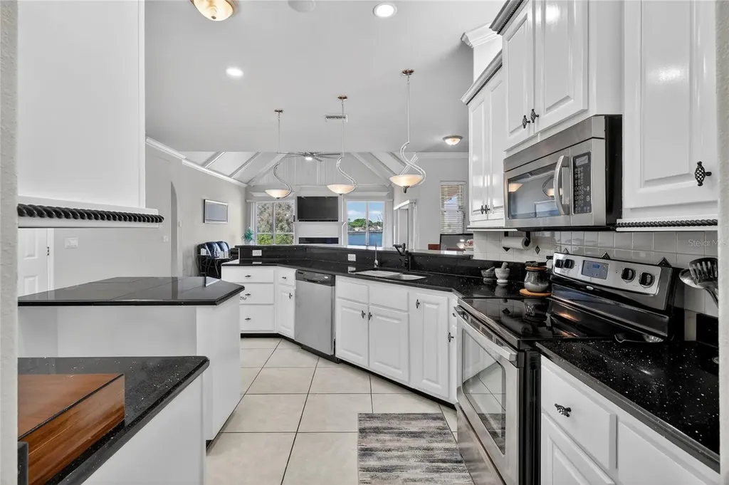 1028 S Lake Mariam Drive Winter Haven FL 33884