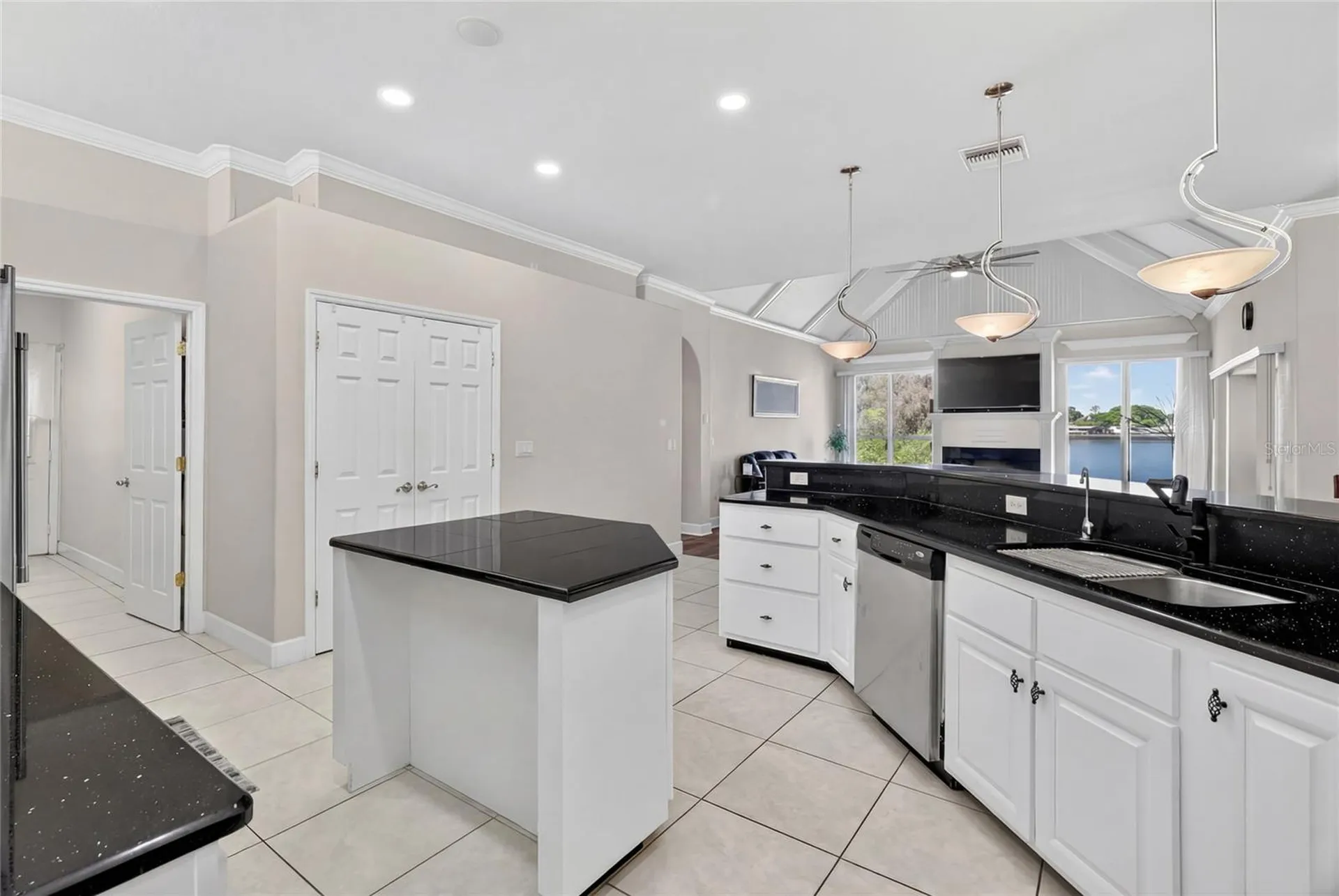 1028 S Lake Mariam Drive Winter Haven FL 33884