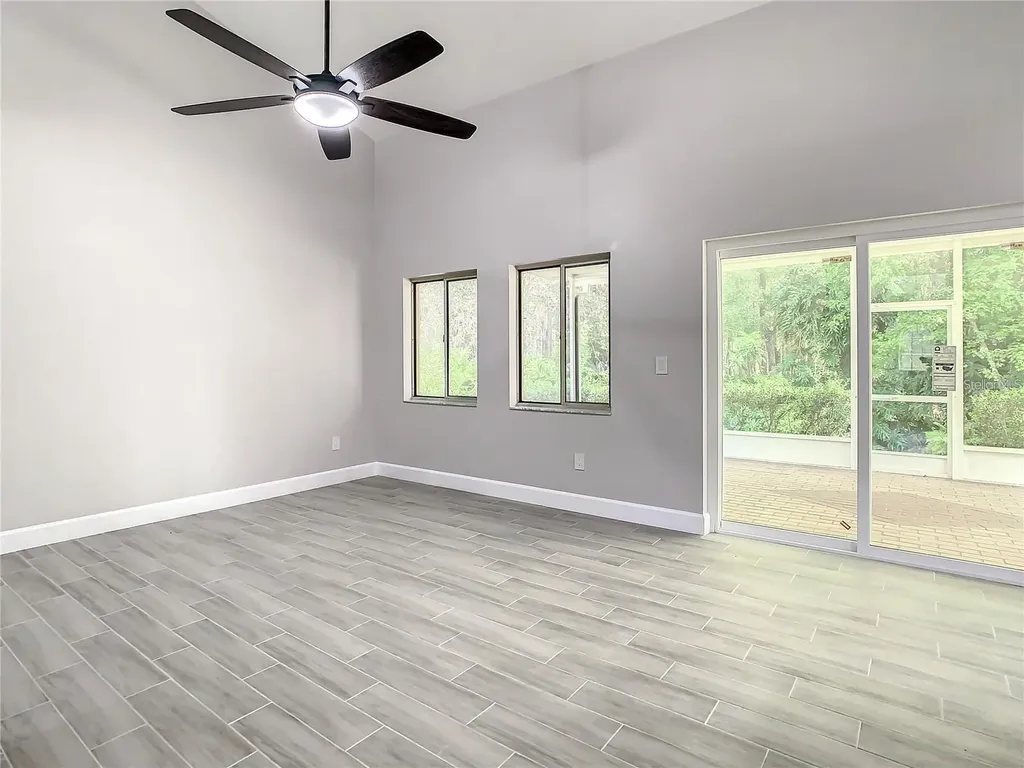 6708 Yardley Way Tampa FL 33647