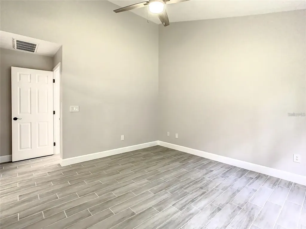 6708 Yardley Way Tampa FL 33647