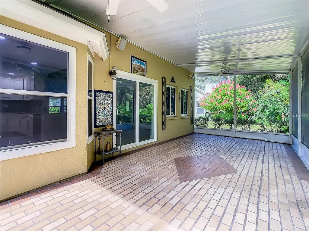 6708 Yardley Way Tampa FL 33647