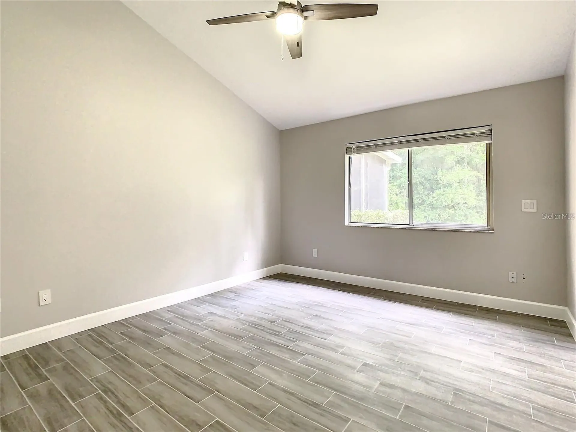 6708 Yardley Way Tampa FL 33647