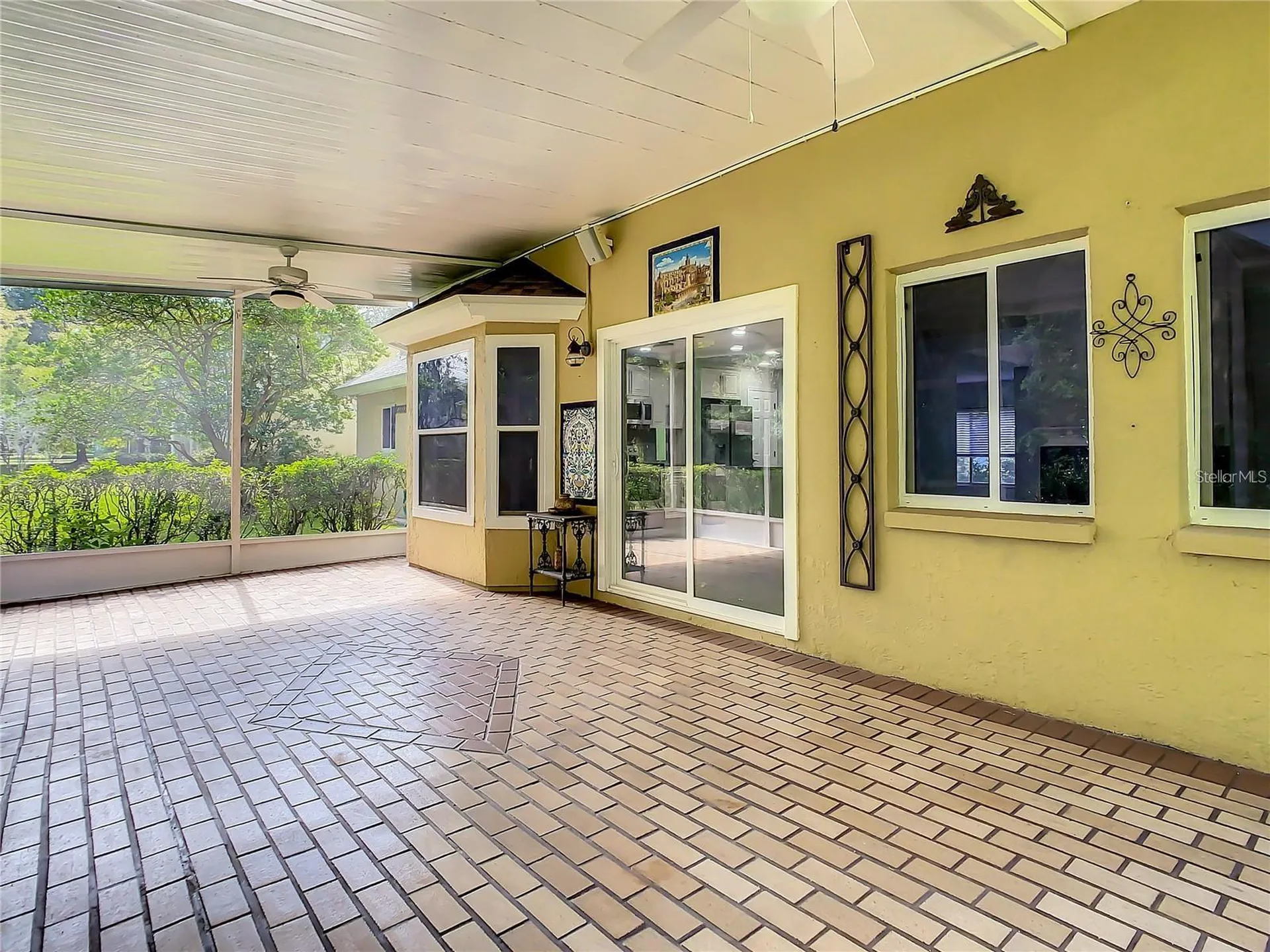 6708 Yardley Way Tampa FL 33647