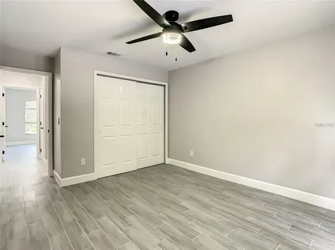 6708 Yardley Way Tampa FL 33647