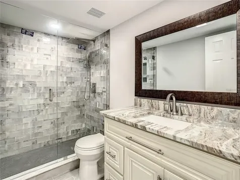 6708 Yardley Way Tampa FL 33647