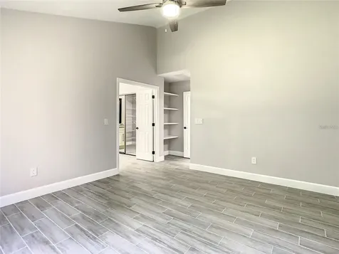 6708 Yardley Way Tampa FL 33647