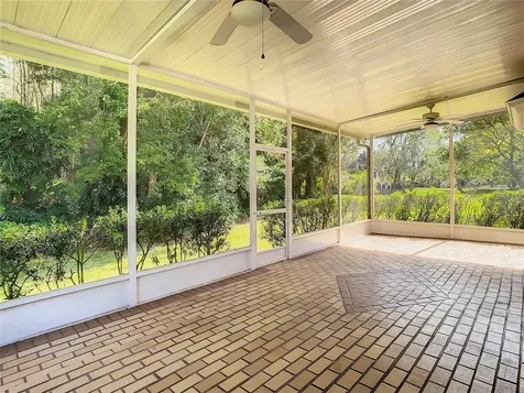 6708 Yardley Way Tampa FL 33647
