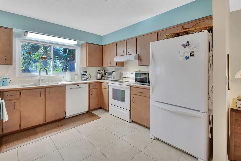 890 Lancaster Road Deland FL 32720