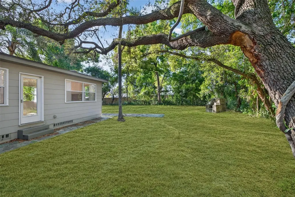 1623 Dartmouth Street Clearwater FL 33755