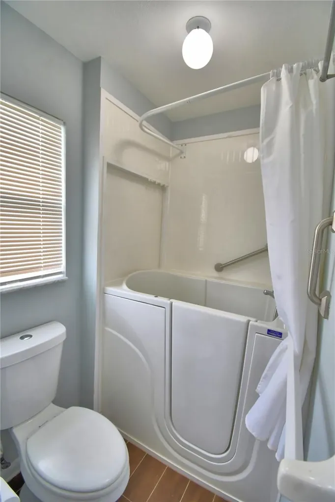 1690 Colonnades Circle N Lakeland FL 33811
