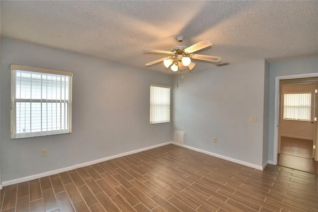 1690 Colonnades Circle N Lakeland FL 33811