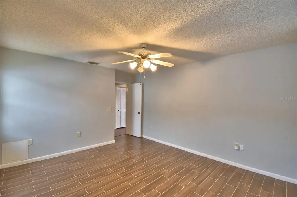 1690 Colonnades Circle N Lakeland FL 33811