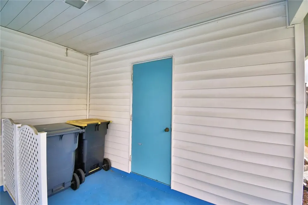 1690 Colonnades Circle N Lakeland FL 33811