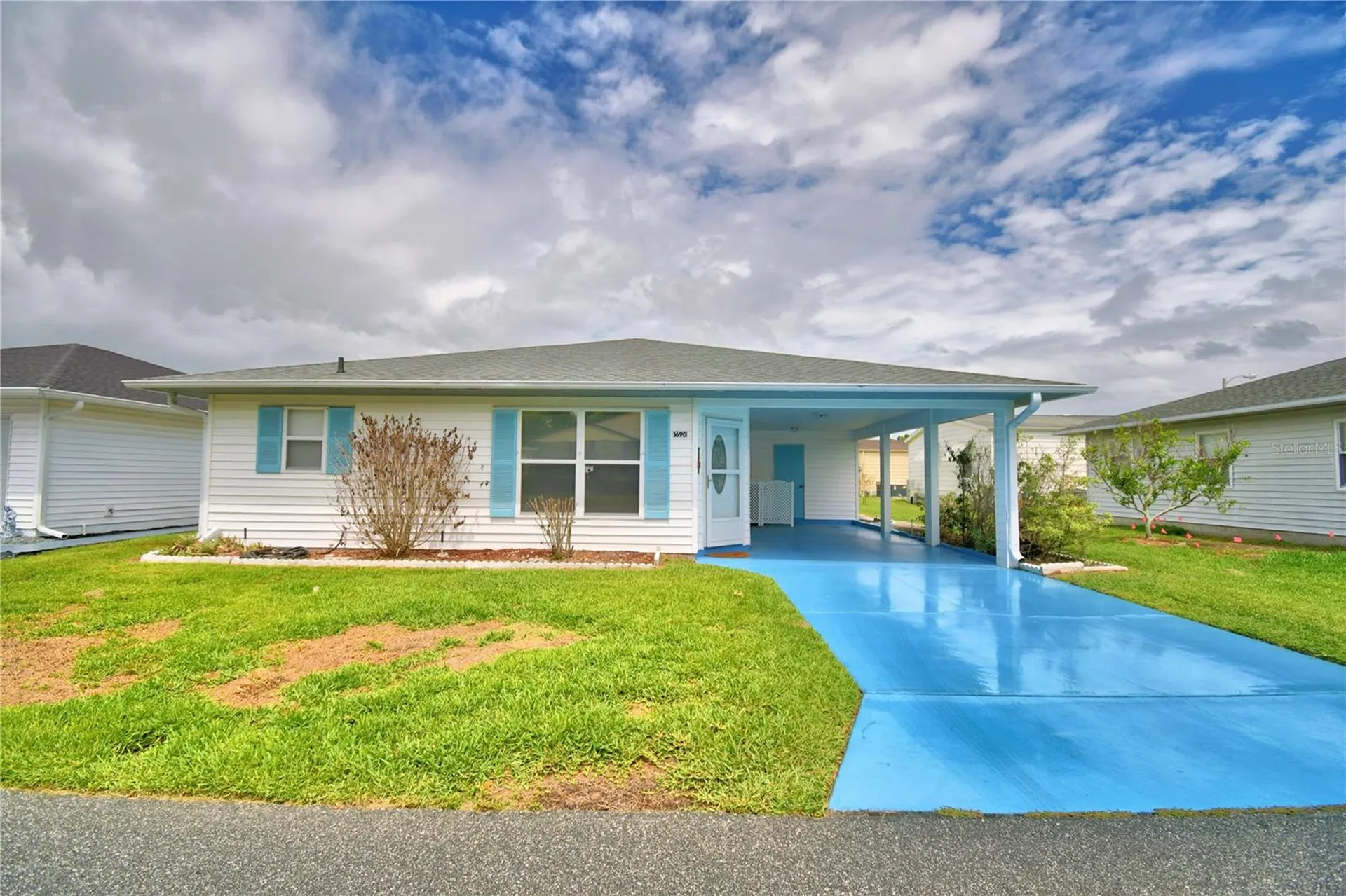 1690 Colonnades Circle N Lakeland FL 33811