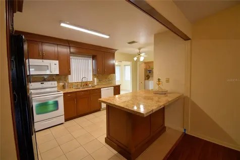 1690 Colonnades Circle N Lakeland FL 33811