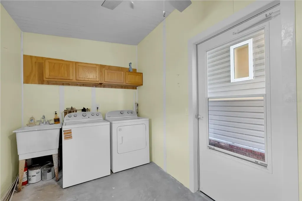 100 Papaya Cove Leesburg FL 34748
