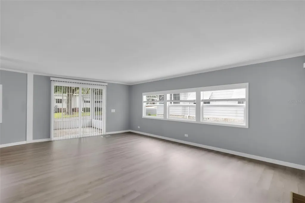 100 Papaya Cove Leesburg FL 34748