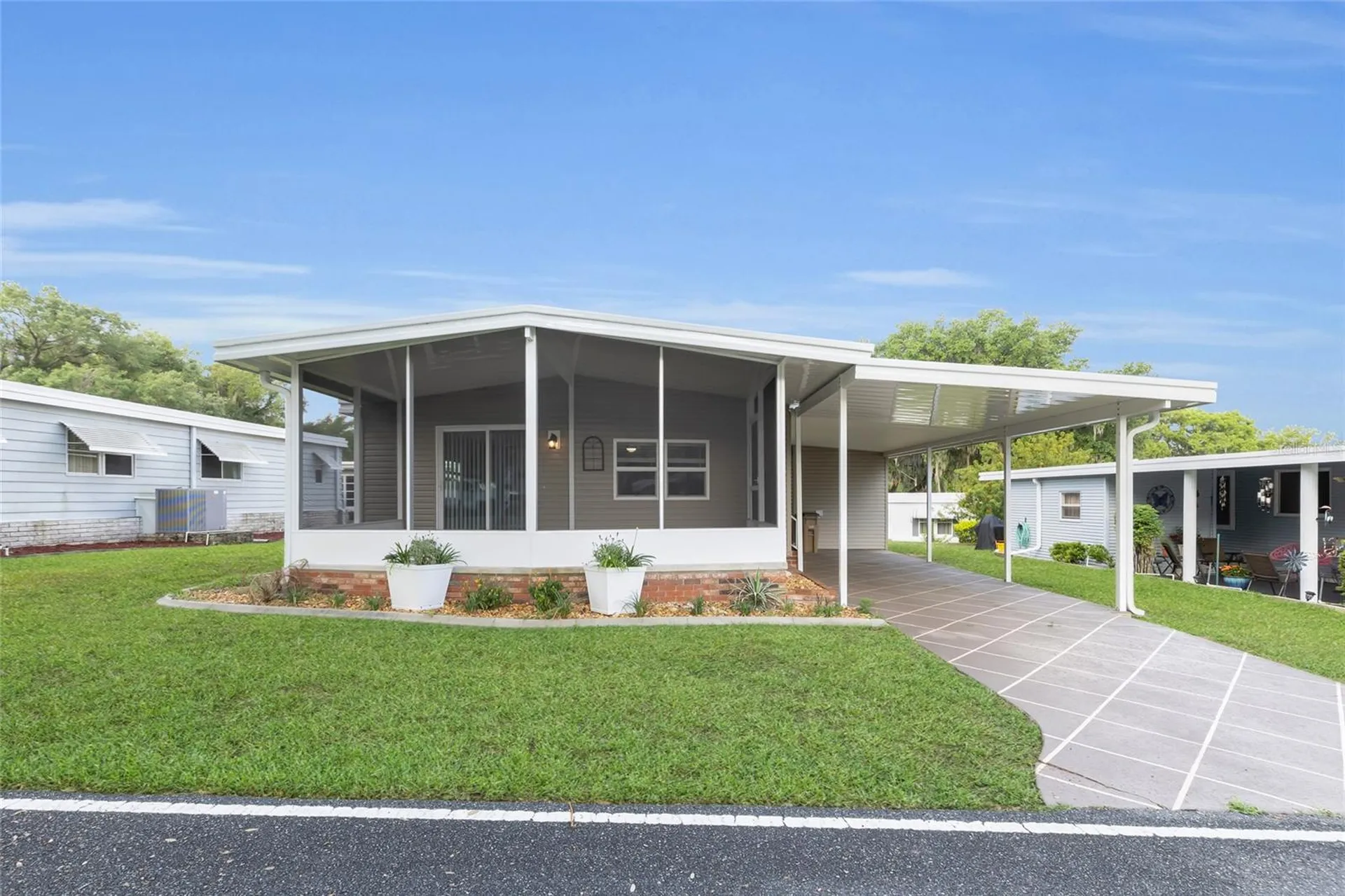 100 Papaya Cove Leesburg FL 34748