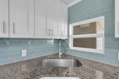 100 Papaya Cove Leesburg FL 34748
