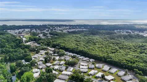 100 Papaya Cove Leesburg FL 34748