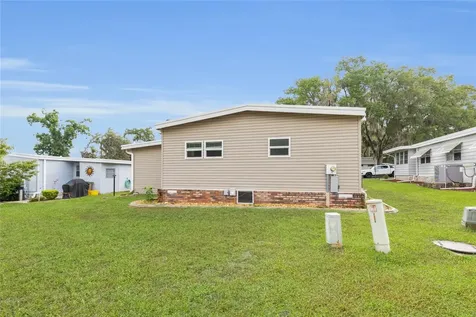 100 Papaya Cove Leesburg FL 34748