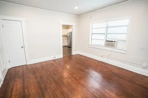 409 E Jean Street Tampa FL 33604