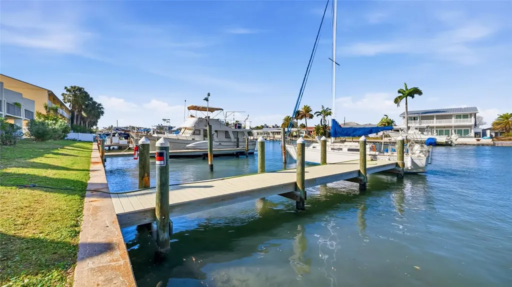 318 Windrush Boulevard Indian Rocks Beach FL 33785
