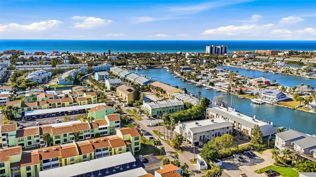 318 Windrush Boulevard Indian Rocks Beach FL 33785
