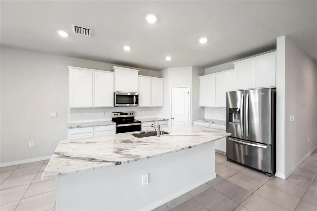 17915 Cantarina Cove Lakewood Ranch FL 34211